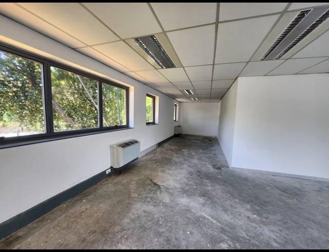 683M² OFFICE TO LET IN RANDJESPARK